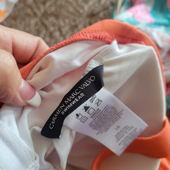 19pc swimsuit lot with covers. Bettie Page, LA Blanca, Carmen Marc Valvo, unique - Picture 8 of 16